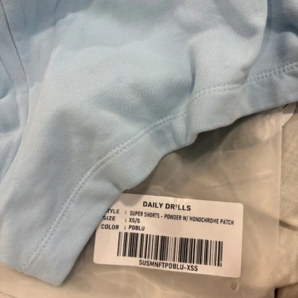 Daily Drills Vintage Mock Crew and shorts  SET with Monochrome Patch NWT - Picture 3 of 9